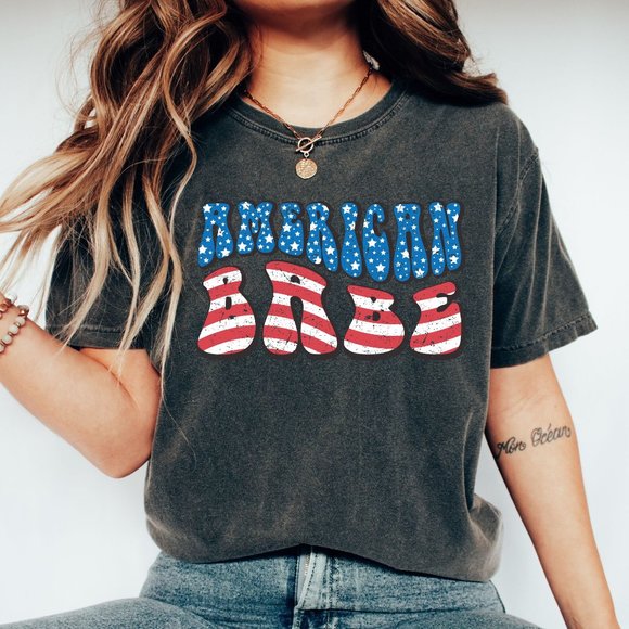 NEW Distressed Vintage Inspired Retro American Babe July 4th Graphic Tee Shirt - Picture 1 of 4